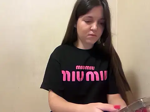 Snapshot of Lina_Most chatting on November 24, 2025, 9:14 pm Lina Most online show from November 24, 2025, 9:14 pm