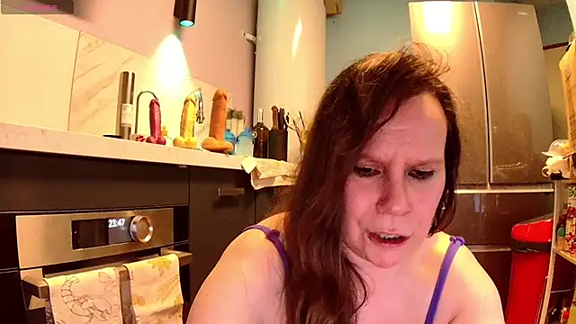 Snapshot of Endrocleia chatting on January 21, 2025, 11:24 pm Endrocleia online show from January 21, 2025, 11:24 pm