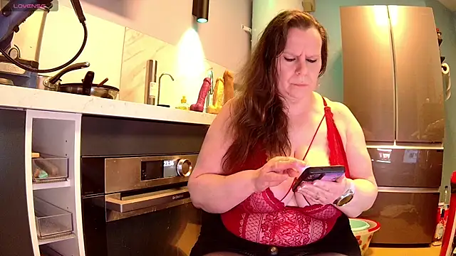 Snapshot of Endrocleia chatting on March 2, 2025, 10:38 pm Endrocleia online show from March 2, 2025, 10:38 pm