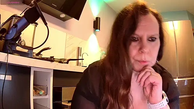 Snapshot of Endrocleia chatting on March 16, 2025, 11:25 pm Endrocleia online show from March 16, 2025, 11:25 pm