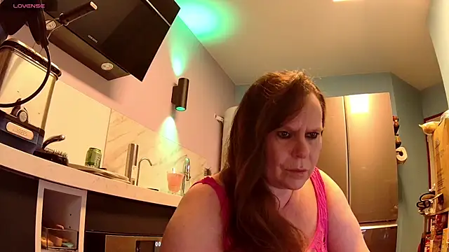 Snapshot of Endrocleia chatting on October 5, 2025, 10:07 pm Endrocleia online show from October 5, 2025, 10:07 pm