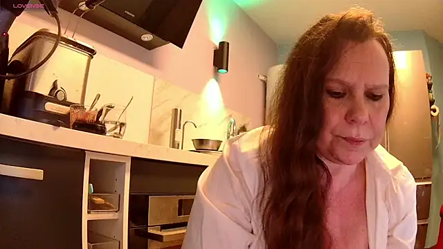 Snapshot of Endrocleia chatting on November 29, 2025, 12:35 am Endrocleia online show from November 29, 2025, 12:35 am