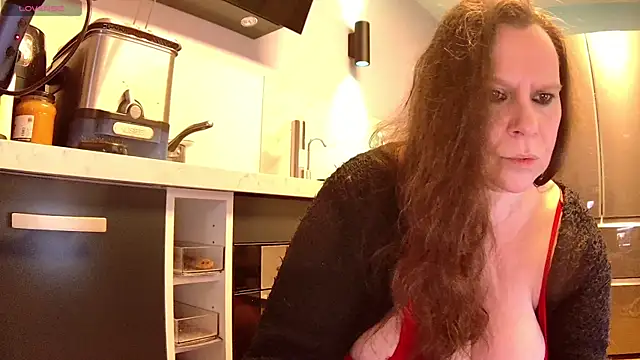 Snapshot of Endrocleia chatting on December 3, 2025, 11:25 pm Endrocleia online show from December 3, 2025, 11:25 pm