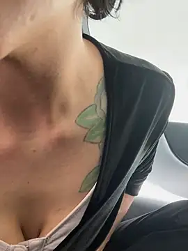 Snapshot of myloveforyouu chatting on March 22, 2025, 10:37 pm myloveforyouu online show from March 22, 2025, 10:37 pm