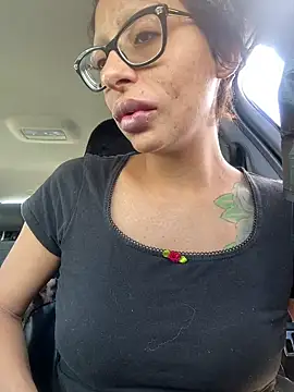 Snapshot of myloveforyouu chatting on October 5, 2025, 4:05 pm myloveforyouu online show from October 5, 2025, 4:05 pm