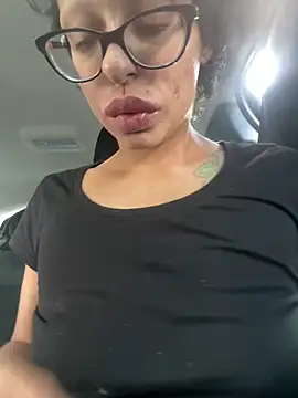 Snapshot of myloveforyouu chatting on October 9, 2025, 4:38 pm myloveforyouu online show from October 9, 2025, 4:38 pm