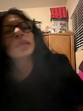 Snapshot of myloveforyouu chatting on October 13, 2025, 5:40 am myloveforyouu online show from October 13, 2025, 5:40 am