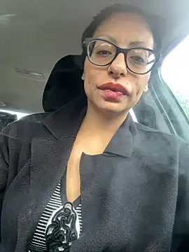 Snapshot of myloveforyouu chatting on October 17, 2025, 1:35 pm myloveforyouu online show from October 17, 2025, 1:35 pm