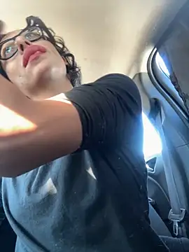 Snapshot of myloveforyouu chatting on November 2, 2025, 4:42 pm myloveforyouu online show from November 2, 2025, 4:42 pm