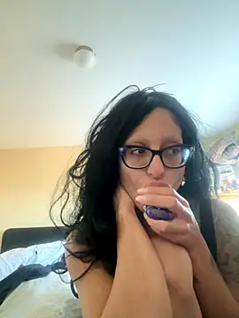 Snapshot of myloveforyouu chatting on November 6, 2025, 1:34 pm myloveforyouu online show from November 6, 2025, 1:34 pm