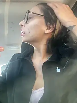 Snapshot of myloveforyouu chatting on December 21, 2025, 9:55 pm myloveforyouu online show from December 21, 2025, 9:55 pm