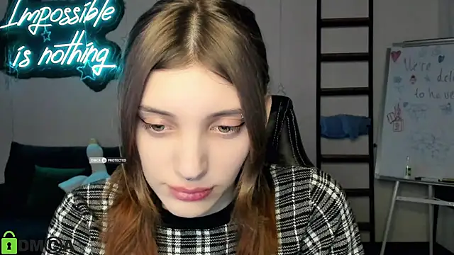 CherryBloom777 online show from December 19, 2025, 7:48 am