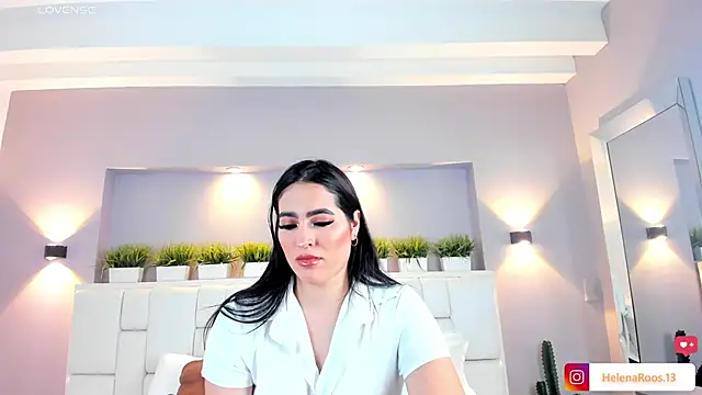 HelenaRoos online show from December 19, 2025, 7:32 pm