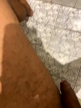 Snapshot of gomespauz chatting on October 18, 2025, 12:35 am gomespauz online show from October 18, 2025, 12:35 am