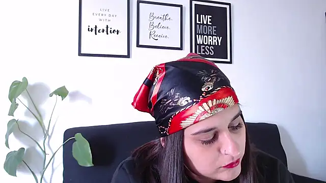 Snapshot of nathcollyns chatting on November 11, 2025, 6:08 pm nathcollyns online show from November 11, 2025, 6:08 pm