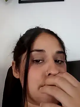 Snapshot of nathcollyns chatting on December 21, 2025, 7:43 pm nathcollyns online show from December 21, 2025, 7:43 pm