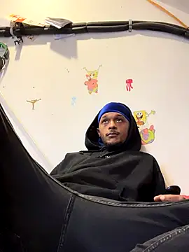 rayyymack online show from November 30, 2025, 7:40 pm