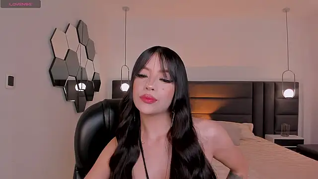 Snapshot of ValeriaRiveraX chatting on November 30, 2025, 6:45 pm ValeriaRiveraX online show from November 30, 2025, 6:45 pm