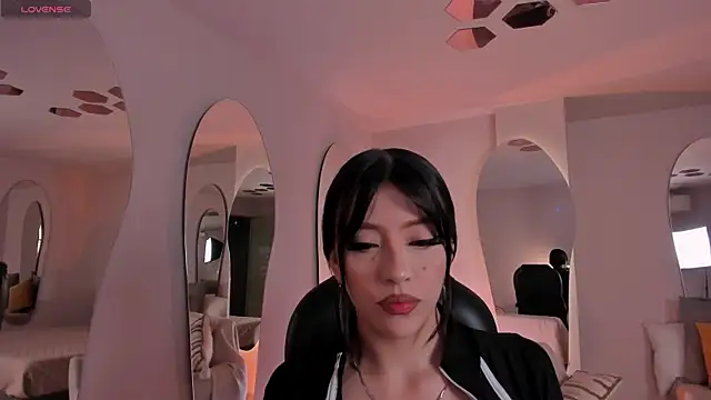 Snapshot of ValeriaRiveraX chatting on February 28, 2026, 4:35 am ValeriaRiveraX online show from February 28, 2026, 4:35 am