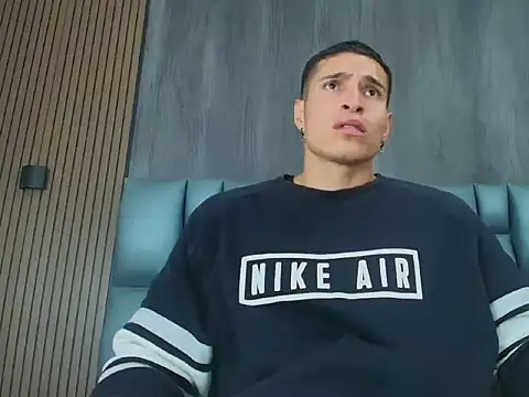 jack pergurtson01 online show from April 13, 2026, 10:43 am