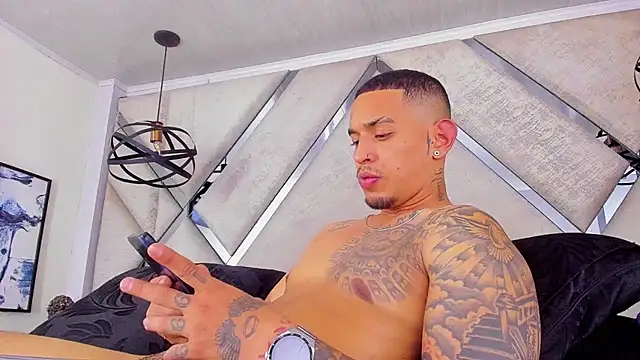 Damian09  online show from November 23, 2025, 1:16 am