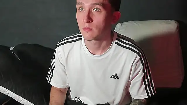 Dylanwhite23  online show from October 16, 2025, 5:58 pm