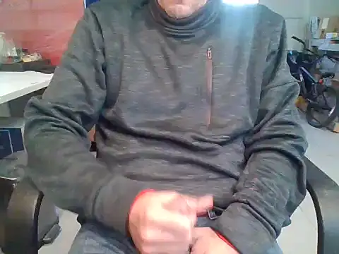 Snapshot of Raimundo1971 chatting on May 7, 2026, 8:25 pm Raimundo1971 online show from May 7, 2026, 8:25 pm
