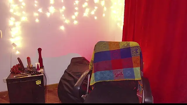 Snapshot of Sabrina_scarlett chatting on December 14, 2024, 5:07 am Sabrina scarlett online show from December 14, 2024, 5:07 am