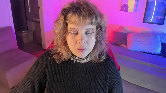 Snapshot of Sabrina_scarlett chatting on October 8, 2025, 5:05 am Sabrina scarlett online show from October 8, 2025, 5:05 am