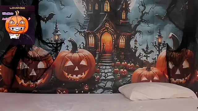 Juliette  3 online show from October 27, 2025, 1:15 pm