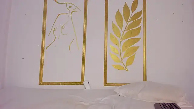 Juliette  3 online show from December 5, 2025, 12:25 pm