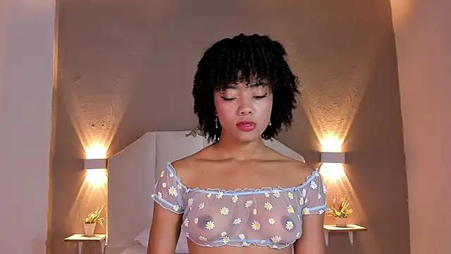 Snapshot of Juliette__3 chatting on April 20, 2026, 1:36 pm Juliette 3 online show from April 20, 2026, 1:36 pm
