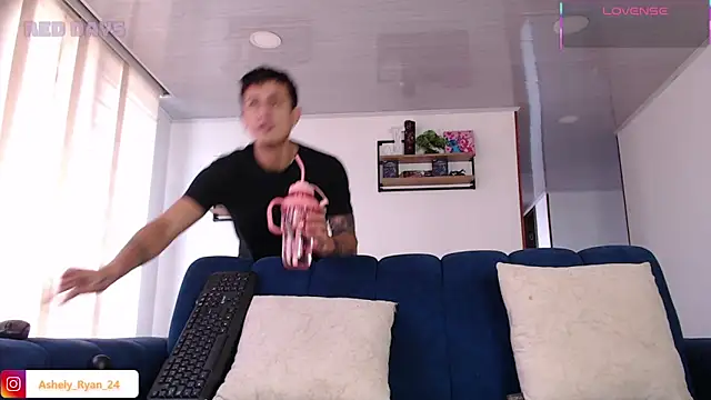 Snapshot of ashely_ryan24 chatting on February 28, 2026, 9:16 pm ashely ryan24 online show from February 28, 2026, 9:16 pm