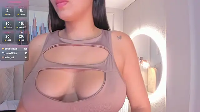 Snapshot of bigboobsnaughty1 chatting on December 30, 2024, 5:34 pm bigboobsnaughty1 online show from December 30, 2024, 5:34 pm