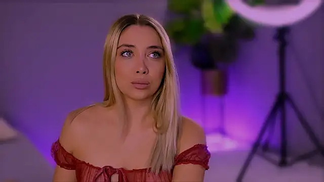 Jessielle online show from October 18, 2025, 7:25 pm