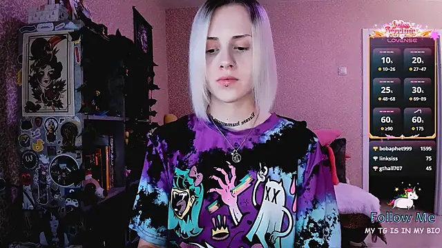 NaniMoore online show from January 16, 2026, 9:41 pm