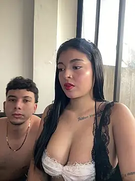 Snapshot of Dulce-diosa chatting on February 18, 2026, 11:01 pm Dulce-diosa online show from February 18, 2026, 11:01 pm