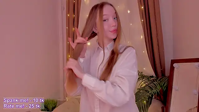 Snapshot of VioletMills chatting on October 19, 2025, 1:39 am VioletMills online show from October 19, 2025, 1:39 am