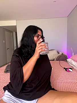 Indianbutter11 online show from December 19, 2025, 8:21 am