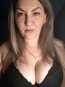 Snapshot of Ant0nina chatting on December 1, 2024, 10:10 pm Ant0nina online show from December 1, 2024, 10:10 pm