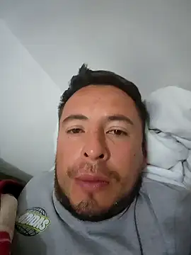 Kingkushflow online show from November 17, 2025, 5:24 am