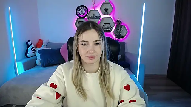 SabrinViolet online show from October 20, 2025, 8:04 am