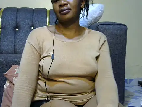 Snapshot of Sexy_Kezzy chatting on October 3, 2025, 7:44 pm Sexy Kezzy online show from October 3, 2025, 7:44 pm