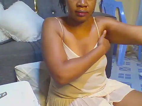 Snapshot of Sexy_Kezzy chatting on December 20, 2025, 1:23 am Sexy Kezzy online show from December 20, 2025, 1:23 am