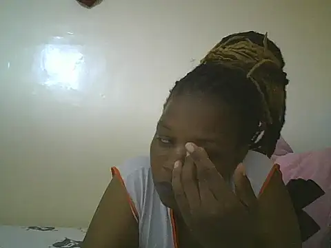 clakemmy250 online show from February 3, 2025, 8:57 pm