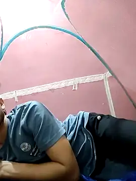 Snapshot of Indiandaddy11 chatting on December 9, 2024, 10:43 am Indiandaddy11 online show from December 9, 2024, 10:43 am