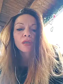 Snapshot of vampvanna23 chatting on December 2, 2024, 9:45 am vampvanna23 online show from December 2, 2024, 9:45 am