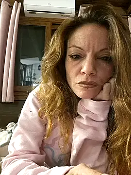 vampvanna23 online show from November 26, 2025, 11:50 pm