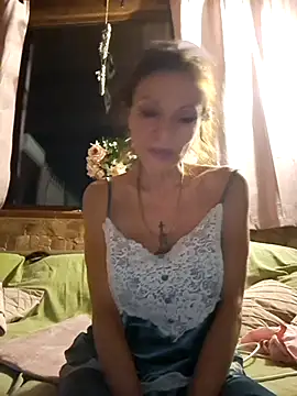 vampvanna23 online show from June 18, 2026, 2:23 am