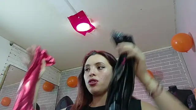 elizatexx online show from October 20, 2025, 11:16 pm